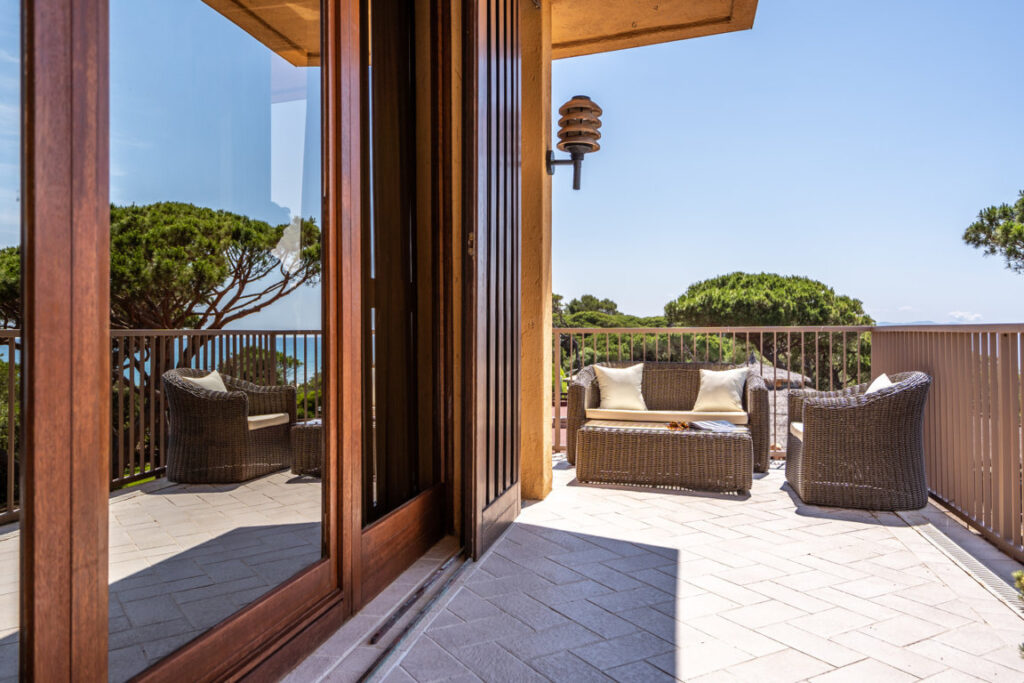 ROCCAMARE RESORT