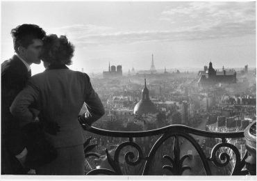 Willy Ronis, Les Amoureux de la Bastille, Paris, 1957 Venezia