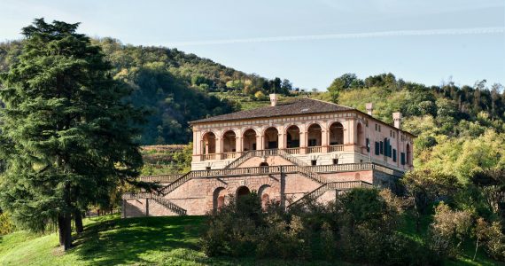 VILLA VESCOVI