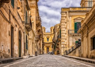 infiorata noto maggio