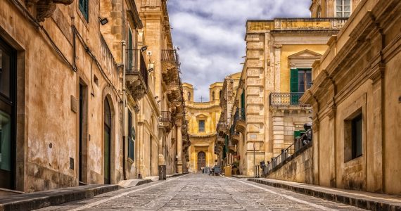 infiorata noto maggio