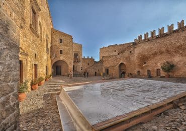 castello carini mano