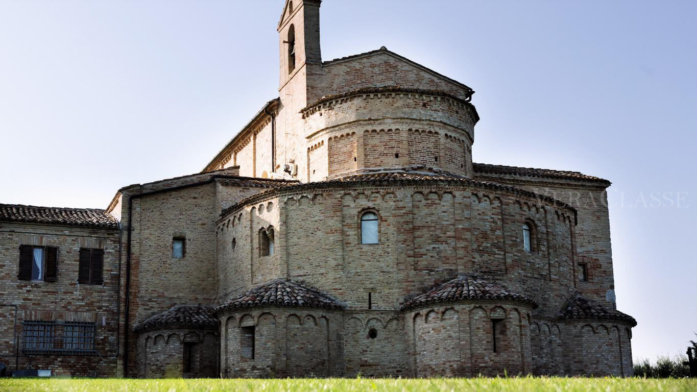 Abbazia di Montecosaro