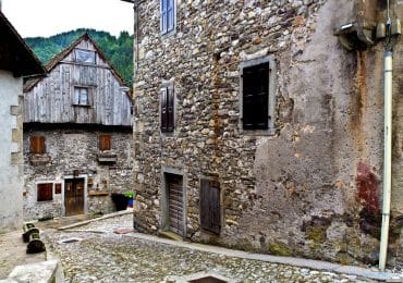 pesariis paese degli orologi