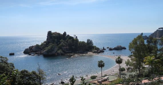 taormina isolabella giardini
