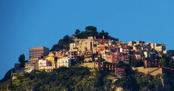 CASTELMOLA sicilia