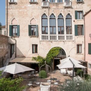 Nani Mocenigo Palace Venezia: dimora storica tra arte, tradizione e raffinata ospitalità