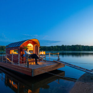 houseboat