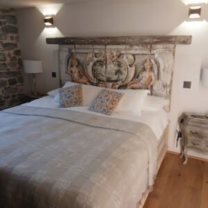 Una stanza de La Casa dei Gelsi Albergo diffuso Monte Generoso