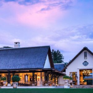 royal_livingstone_ext_lounge_grounds_dusk_