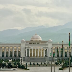 Turkmenistan: guida completa tra deserto del Karakum, Merv e la Porta dell’Inferno