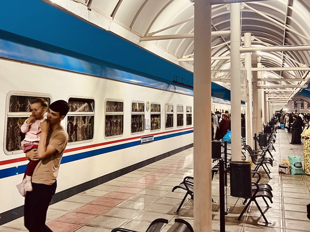 Turkmenistan treno sovietico