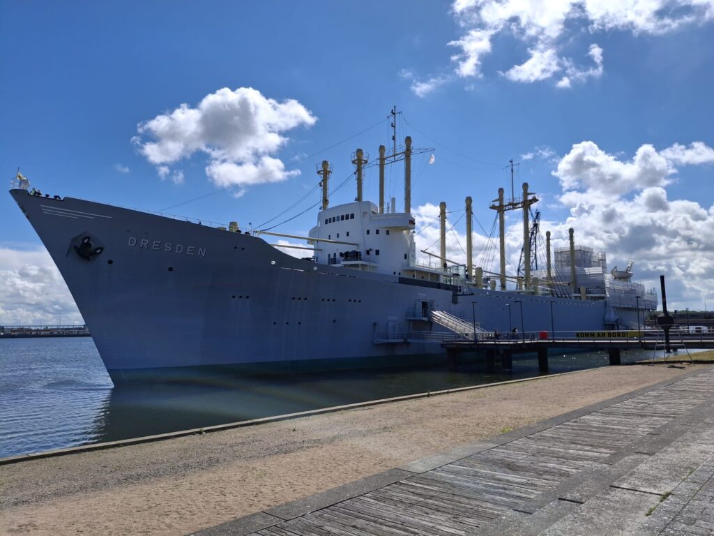 La nave-museo a Iga Park