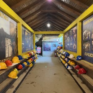 L'entrata nel tunnel Ravne @fondazione Piramidi Bosniache
