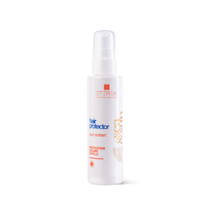 Cosa mettere nella borsa del mare: prodotti beauty per proteggere pelle e capelli