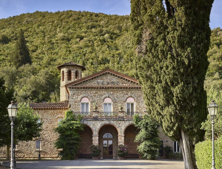Grotta Giusti_Historical Facade_Day
