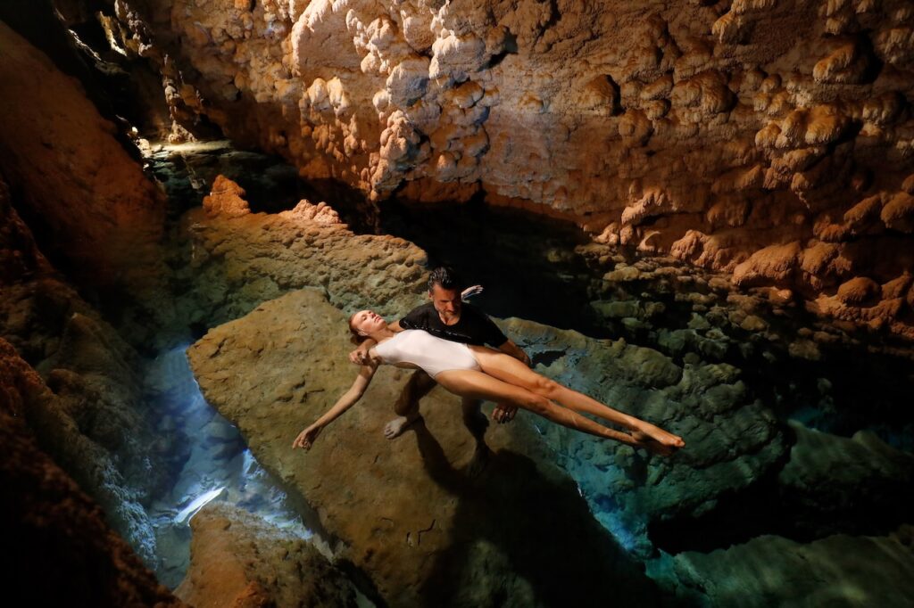 Grotta Giusti_Spa Floating in the Thermal Grotto