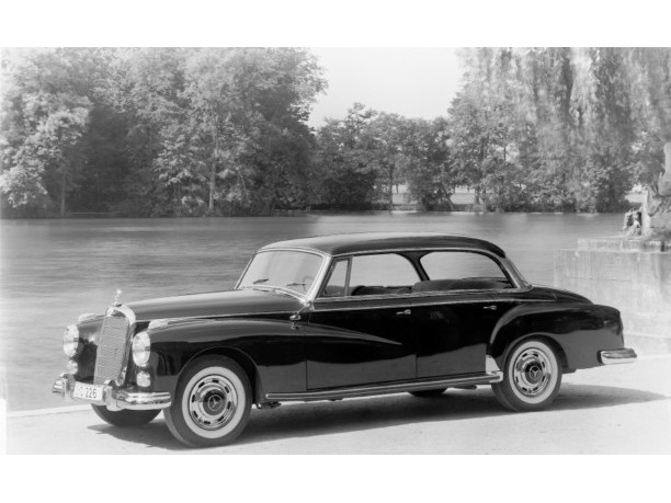 125 anni di innovazioni ed eleganza per Mercedes