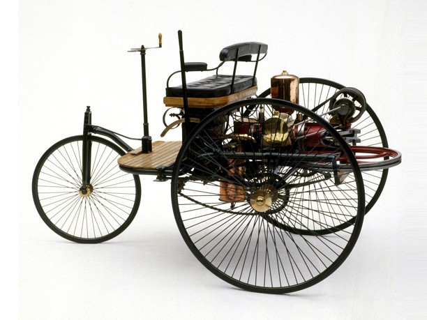 125 anni di innovazioni ed eleganza per Mercedes