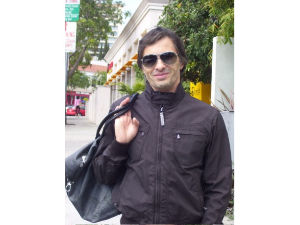 Oliviero Martinez sceglie Geo Black 1A Classe Alviero Martini