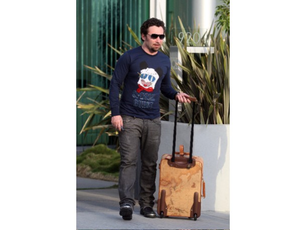 Federico Zampaglione dei Tiromancino viaggia con  1A Classe Alviero Martini