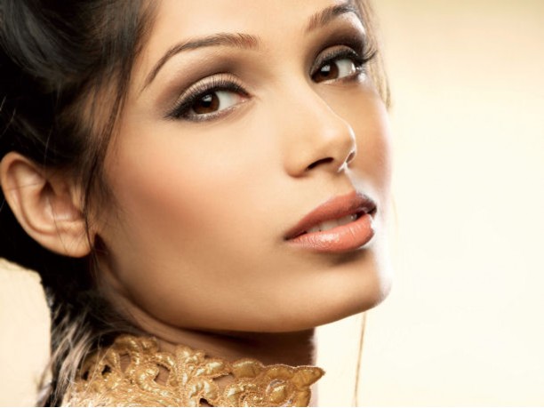 Freida Pinto per L’Oréal Paris