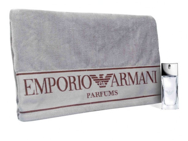 Emporio Armani Diamonds d’estate regala un telo mare
