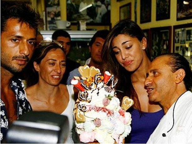 Belen Rodriguez e Fabrizio Corona sposi per finta