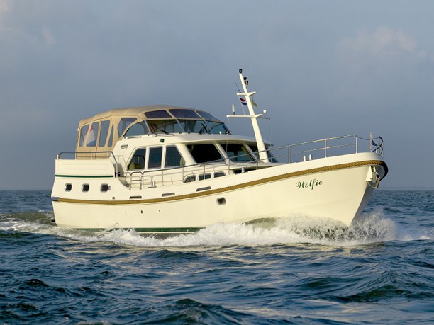 Linssen Charter Service
