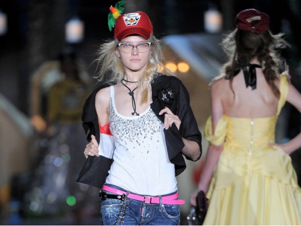 Dsquared2 donna sfilata primavera estate 2010