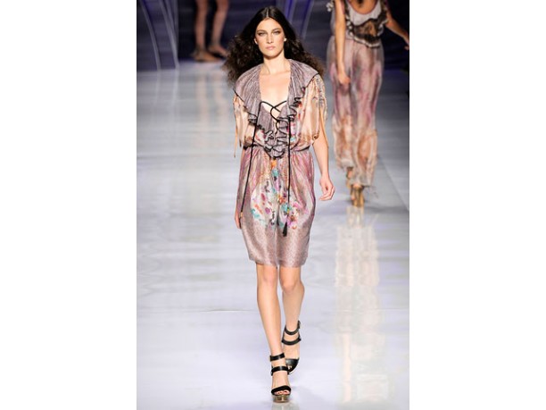 Etro donna sfilata primavera estate 2010