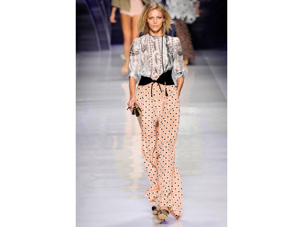 Etro donna sfilata primavera estate 2010