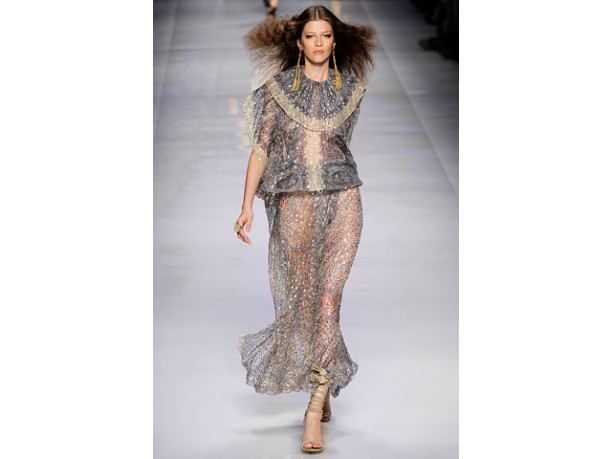 Etro donna sfilata primavera estate 2010