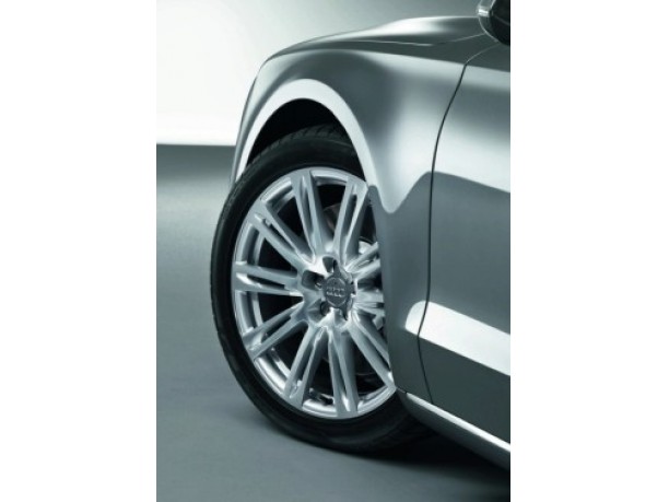 Nuova Audi A8