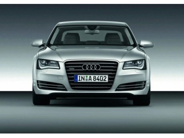 Nuova Audi A8