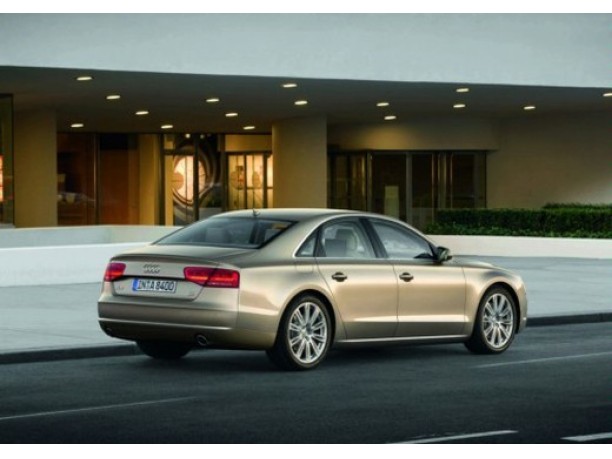 Nuova Audi A8