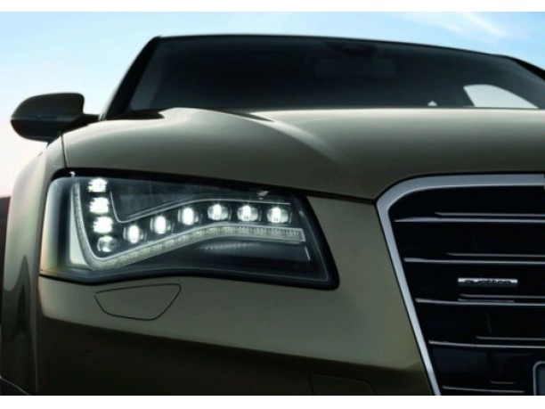 Nuova Audi A8