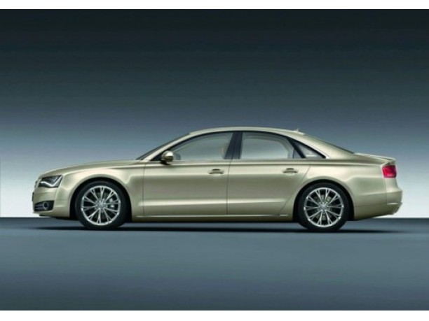 Nuova Audi A8