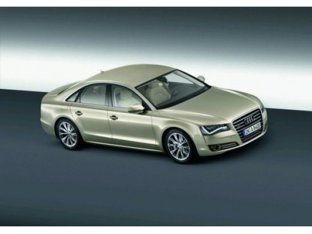 Nuova Audi A8