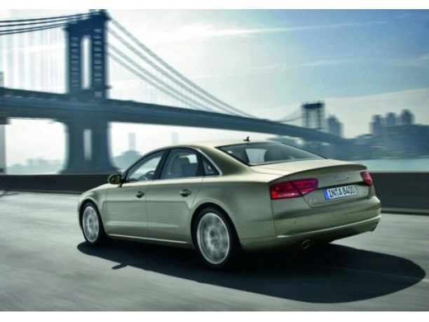 Nuova Audi A8