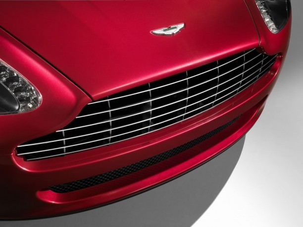 Aston Martin V8