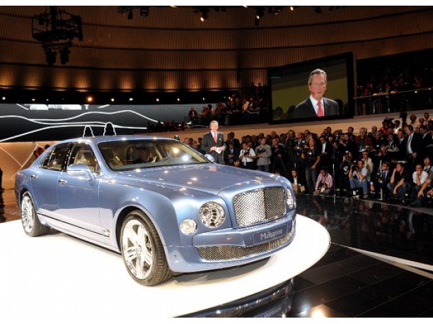 Tibaldi dedica una penna alla Bentley Mulsanne