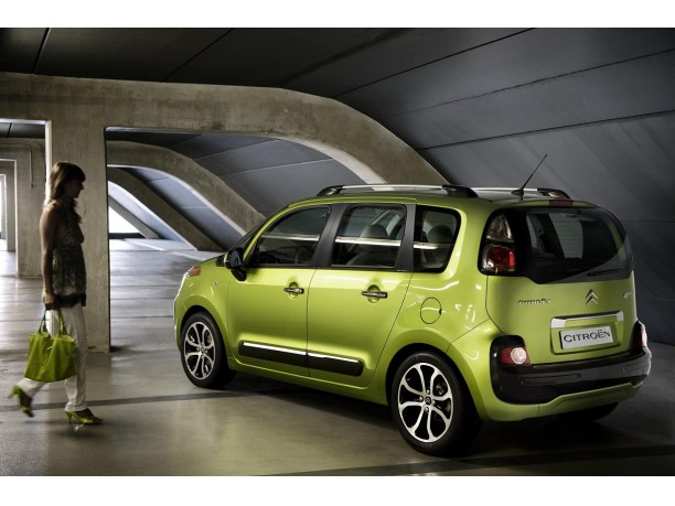 IWA 2010 – Fashion Car