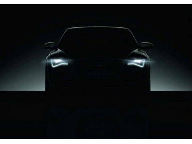 Audi A8 – Porva su strada