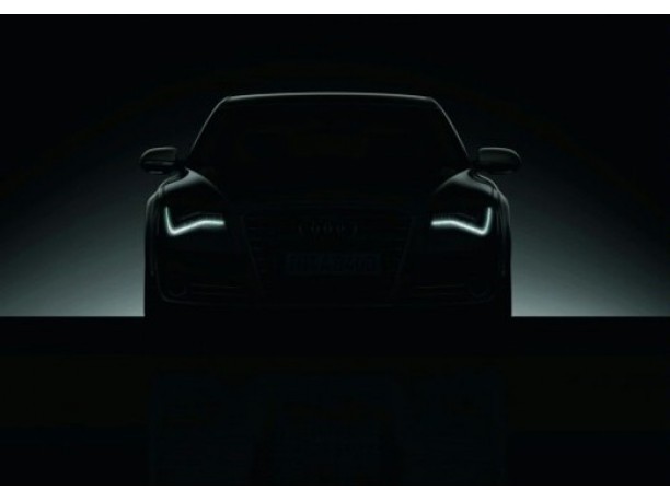 Audi A8 – Porva su strada