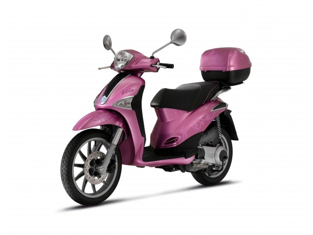 Liberty “Elle”, lo scooter Piaggio per le donne