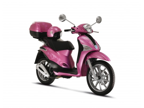 Liberty “Elle”, lo scooter Piaggio per le donne