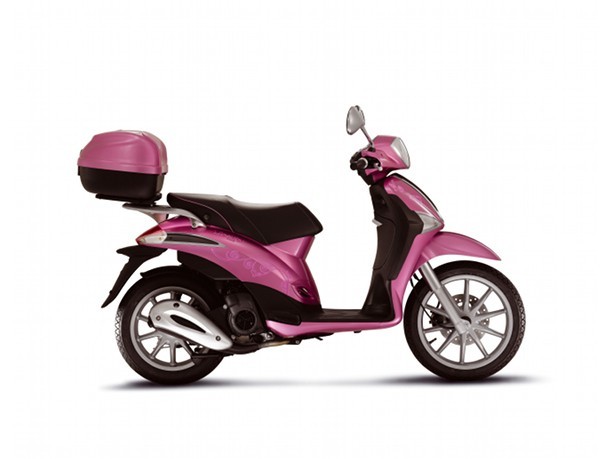 Liberty “Elle”, lo scooter Piaggio per le donne