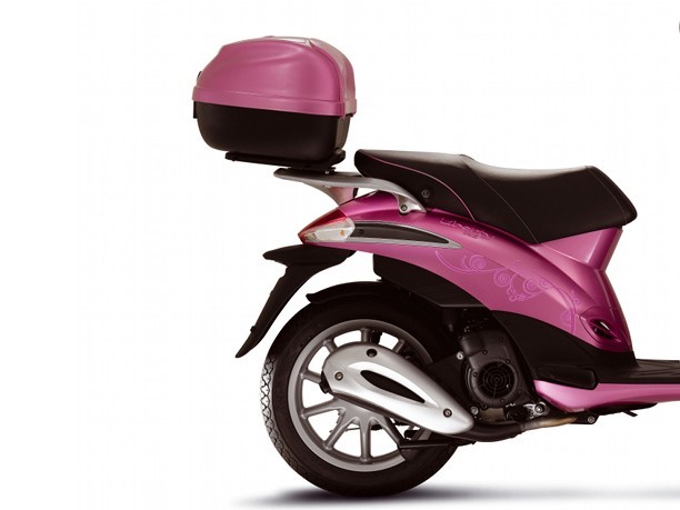 Liberty “Elle”, lo scooter Piaggio per le donne