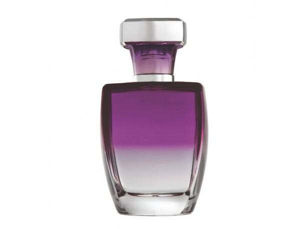 Tease, il nuovo profumo di Paris Hilton